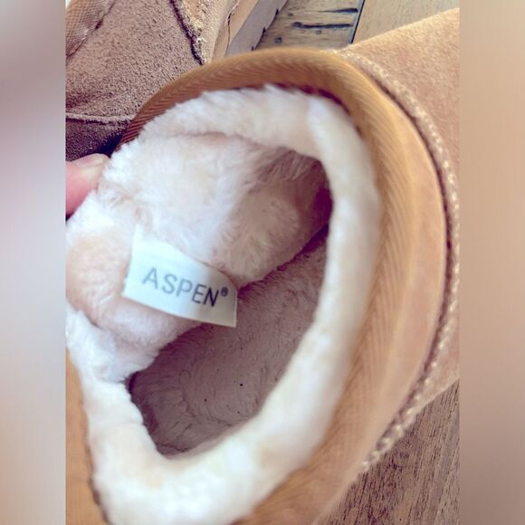 Women's Tan Ankle Boots - Picture 6 of 10